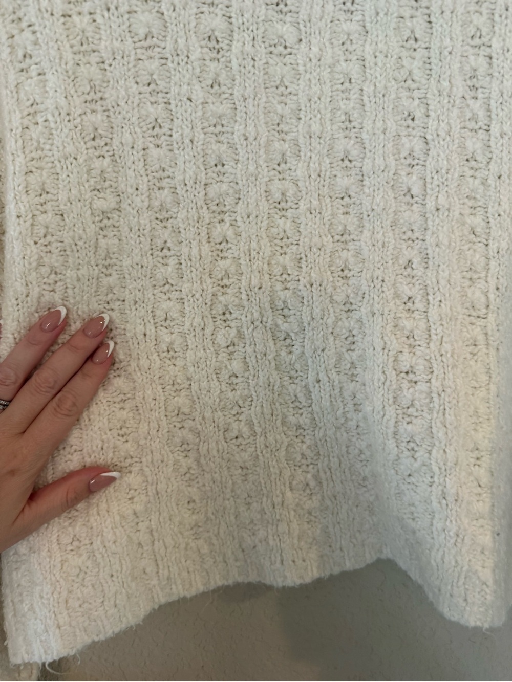 Urban Outfitters Cream Cable-Knit Cropped Crewneck Sweater - Picture 4 of 4